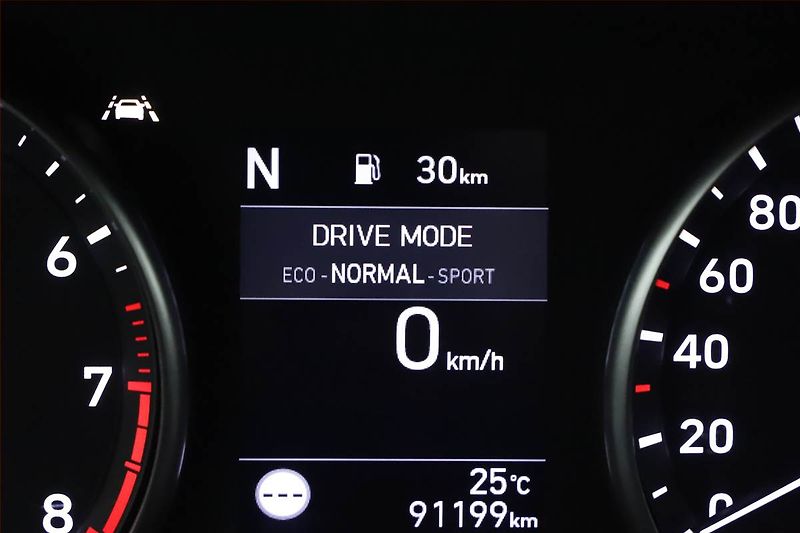 Hyundai i30 (2021) N-Line 1.5 T-GDI MHEV, Navi - fotka 12 z 21