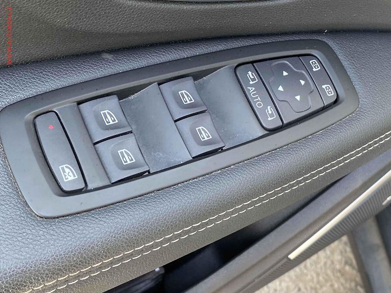 Renault Grand Scénic (2018) 1.6dCi, Intense, AT, LED - fotka 11 z 22