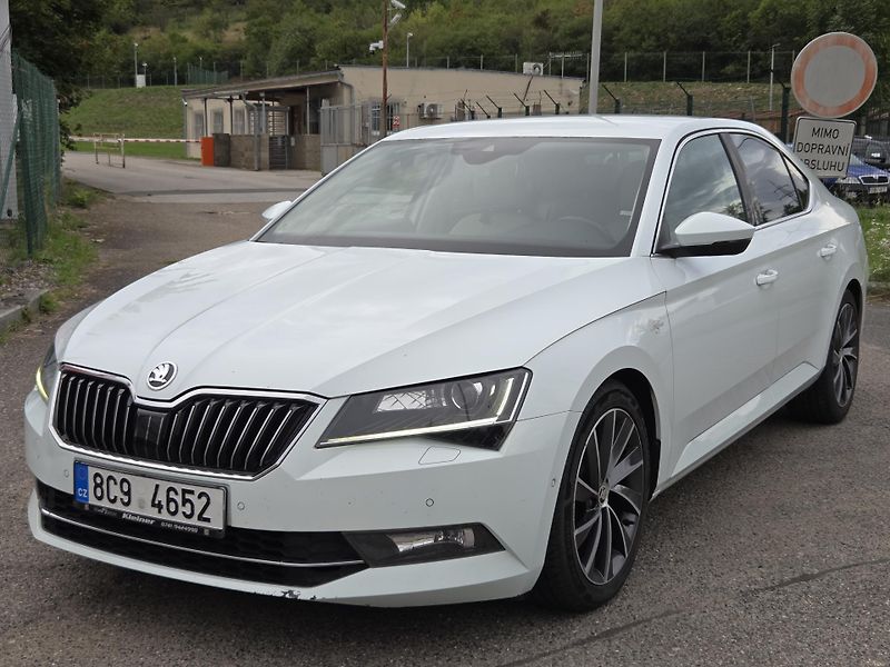 Škoda Superb L&K možné i na splátky VŠEM!  - fotka 1 z 12