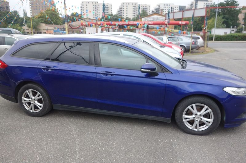 Ford Mondeo (2016) 2,0TDCi 110 kW ! Pěkný !! - fotka 2 z 26