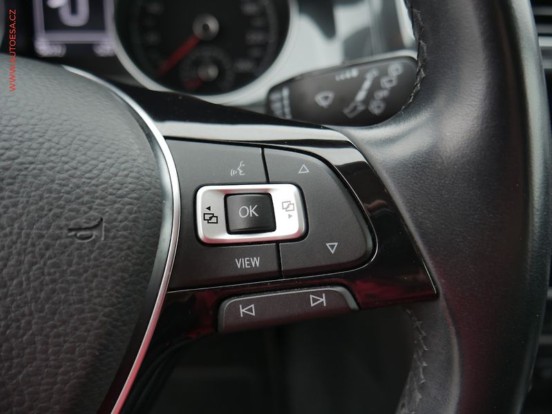 Volkswagen Golf (2019) 1.0 TSi, 2.maj,ČR, Marathon - fotka 22 z 25