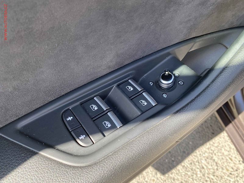 Audi A4 (2017) 2.0TDi Quattro, ČR, AT, navi - fotka 14 z 20
