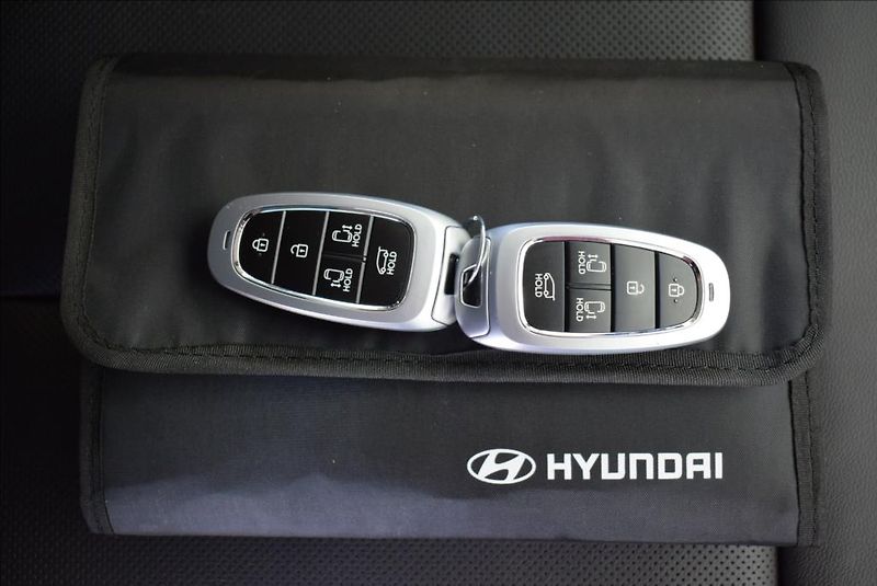 Hyundai Staria 2,2 CRDI,1.maj,ČR,AUT,4x4,9-mí - fotka 45 z 47