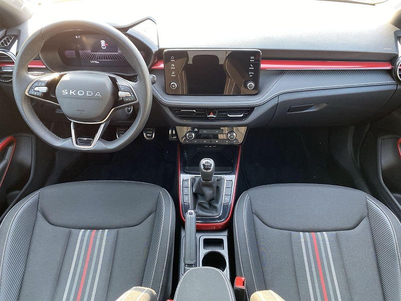 Škoda Fabia (2025) 1.0 TSI Monte Carlo - fotka 5 z 32