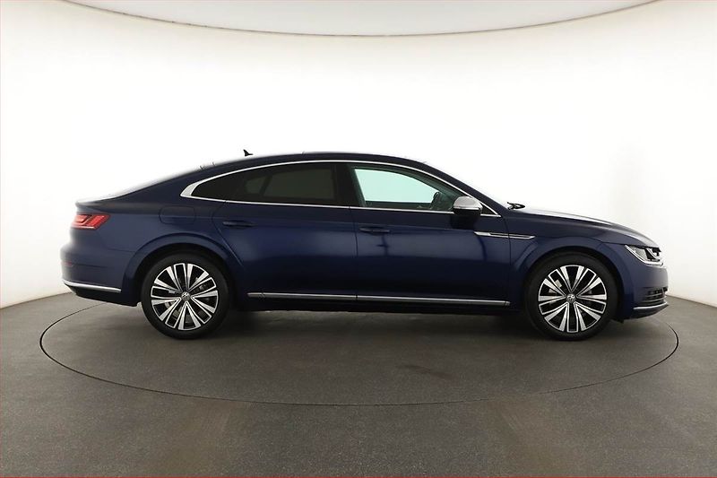 Volkswagen Arteon (2018) 2.0 TDI - fotka 6 z 21
