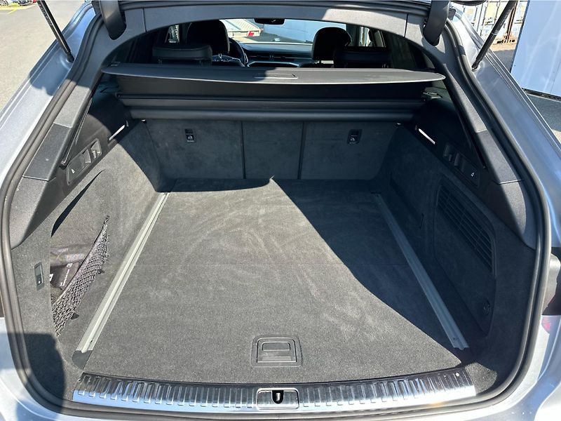 Audi A6 Allroad 3,0 TDi 253 kW - fotka 13 z 24