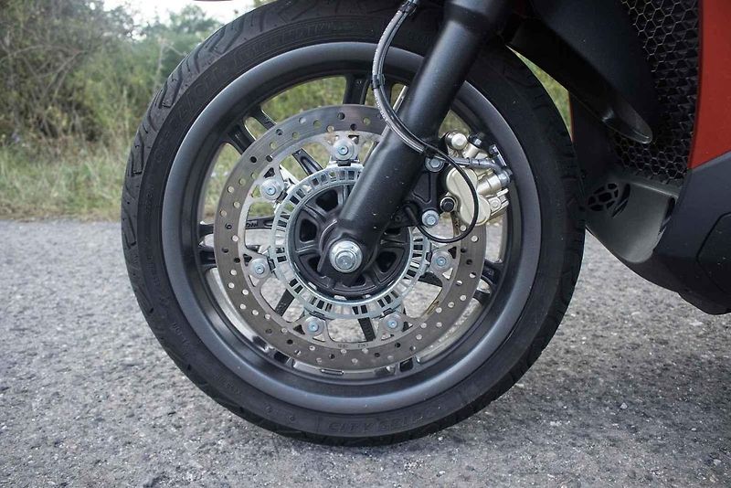 test Piaggio Beverly S 300