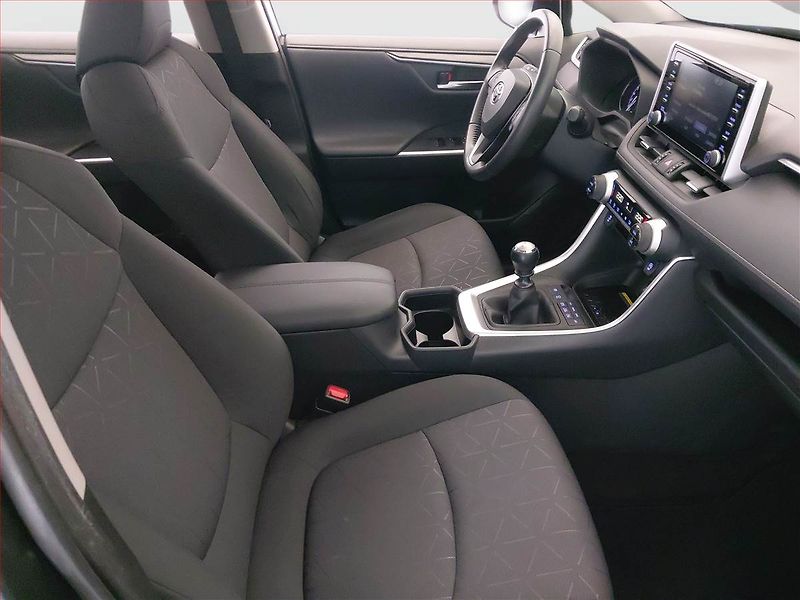 Toyota RAV4 (2022) 2.0 Valvematic - fotka 9 z 17