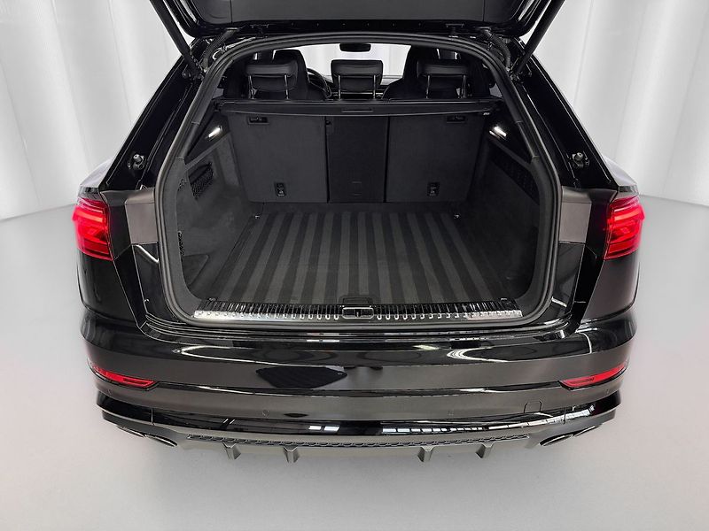 Audi SQ8 QUATTRO, B&O, VIRTUAL, WEBASTO - fotka 33 z 34