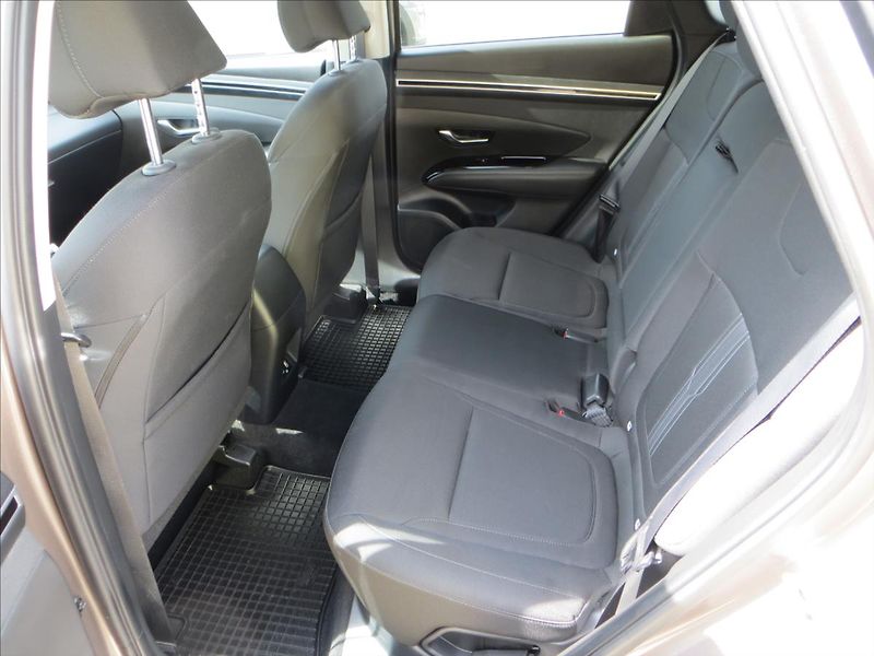 Hyundai Tucson 1,6 CRDi mHEV Smart 100kW - fotka 25 z 26