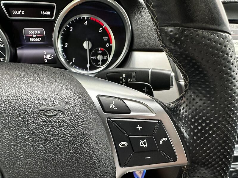 Mercedes-Benz Třídy M 2,2 ML 250CDI 150kW-SERVIS!! - fotka 25 z 46