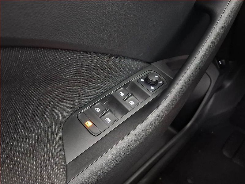 Škoda Kamiq (2025) 1.0 TSI - fotka 21 z 22