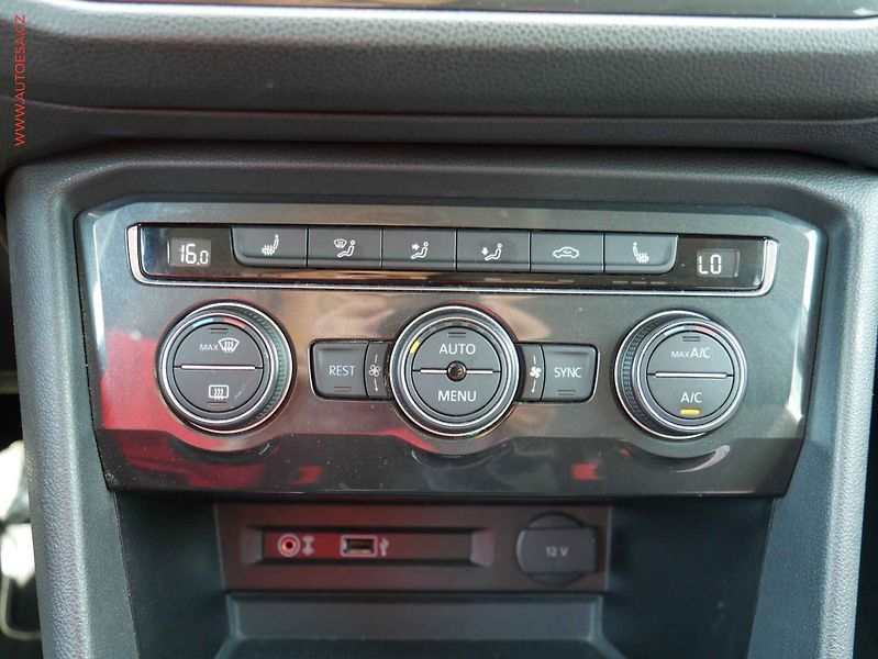 Volkswagen Tiguan (2019) 2.0TDi, ČR, AC, LED, navi - fotka 18 z 22