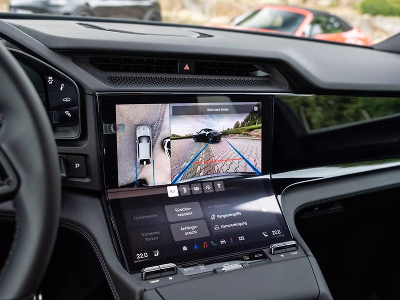 Porsche Cayenne Electric Pano 360 Matrix Tažné - fotka 20 z 23