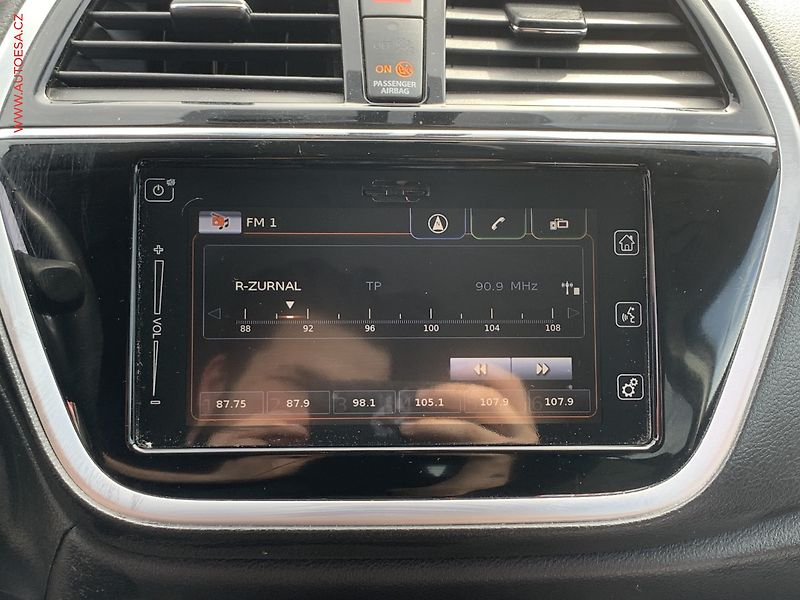 Suzuki S-Cross (2018) 1.4 BJet, Comfort, +ALU, navi - fotka 15 z 19
