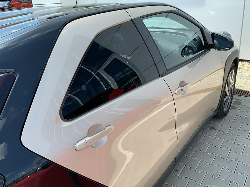 Toyota Aygo X EXECUTIVE SMART 1.0 VVT-i AT - fotka 25 z 28