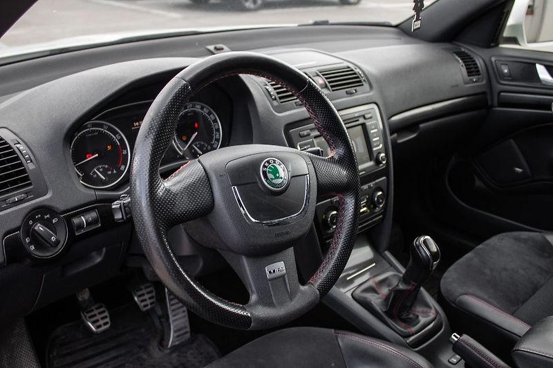 Škoda Octavia - fotka 12 z 34
