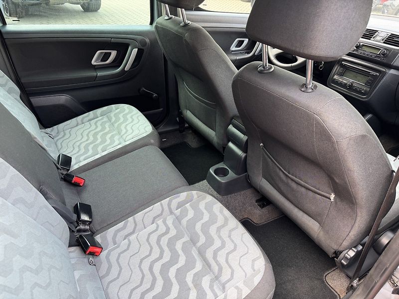 Škoda Roomster (2009) 1.4i 16V Style Digi Klima - fotka 16 z 49