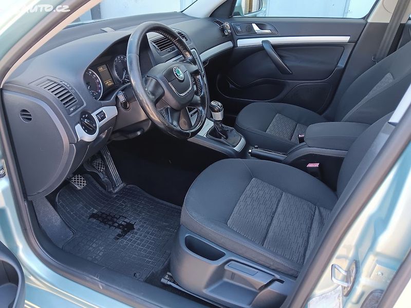 Škoda Octavia 1.6 TDI 77kW - fotka 10 z 28