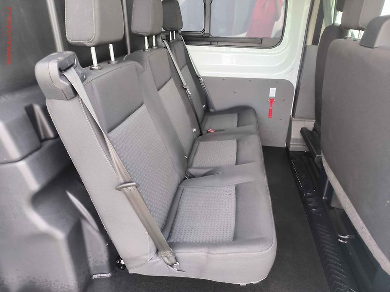 Ford Transit (2021) 2.0TDCi L3H3 6míst, Trend - fotka 12 z 19