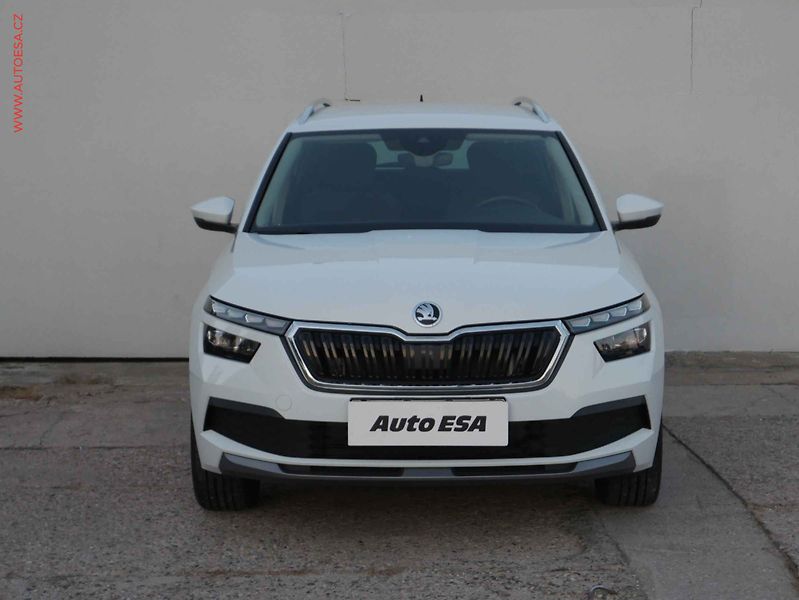 Škoda Kamiq (2022) 1.0TSi, 2.maj,ČR, LED - fotka 2 z 18