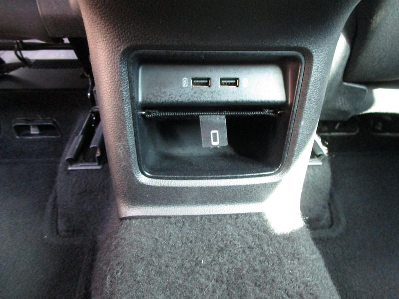 Seat Ateca 1,6TDI-85KW-NOVÁ STK - fotka 10 z 22