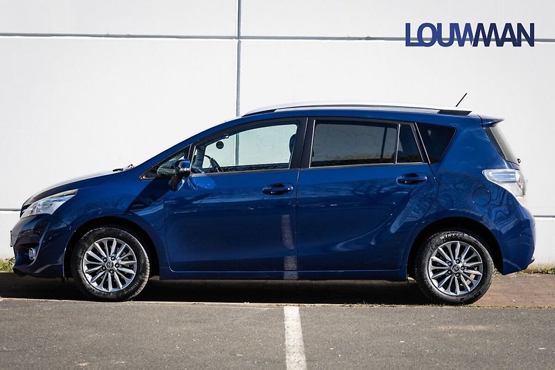 Toyota Verso 1.8 Valvematic Multidrive  Act - fotka 3 z 26