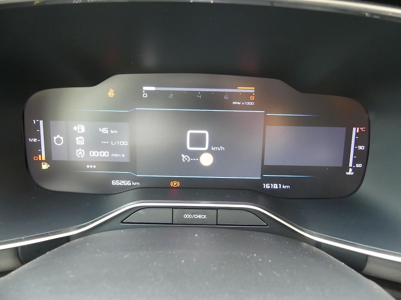 Citroën C5 Aircross (2022) 1,2 PureTech 130 - fotka 14 z 20