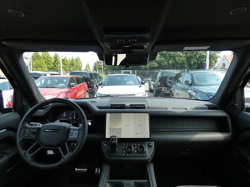 Land Rover Defender 110 4,4 OCTA P635 - fotka 17 z 46