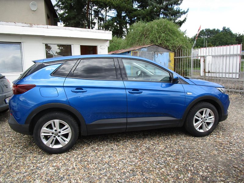 Opel Grandland X 1,2-96KW- KOUPEN V ČR+ROZVODY - fotka 5 z 17