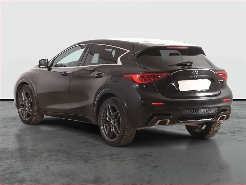 Infiniti Q30 (2019) 1.6t, Automat, Serv.kniha - fotka 4 z 22