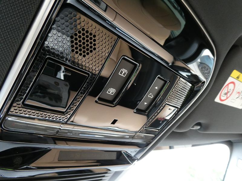 Land Rover Range Rover Sport (2026) 3,0 Dynamic SE D250 - fotka 30 z 37