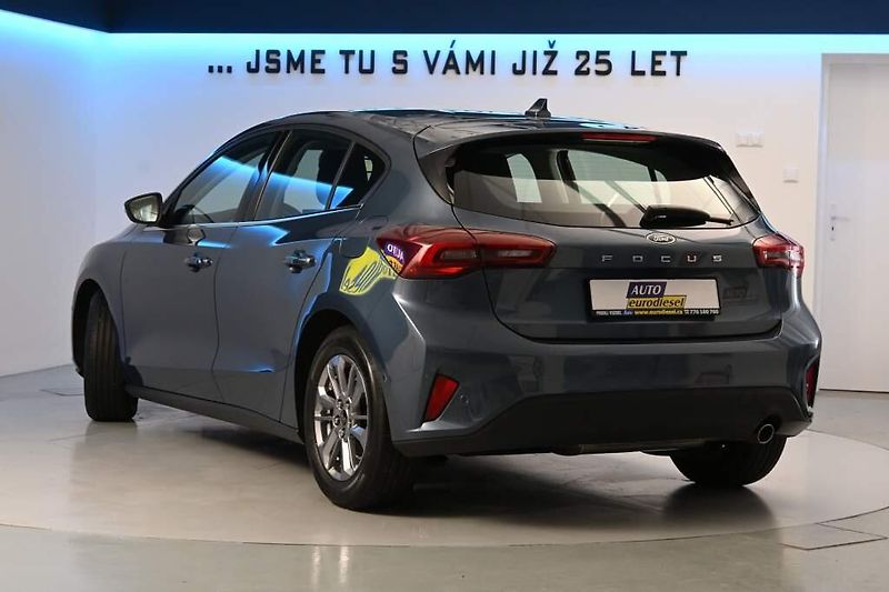 Ford Focus (2022) 1.5 ACTIVE LED Kamera ECOBLUE - fotka 7 z 33