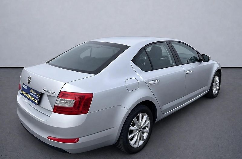 Škoda Octavia 1.2 TSI Ambition - fotka 27 z 35