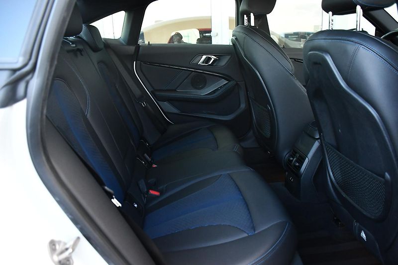 BMW Řada 2 218d M-SPORT 1M ČR - fotka 19 z 42