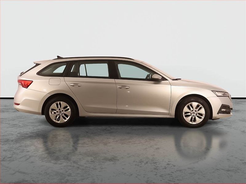 Škoda Octavia (2023) Ambition 2.0 TDI, ČR,1.maj - fotka 6 z 24