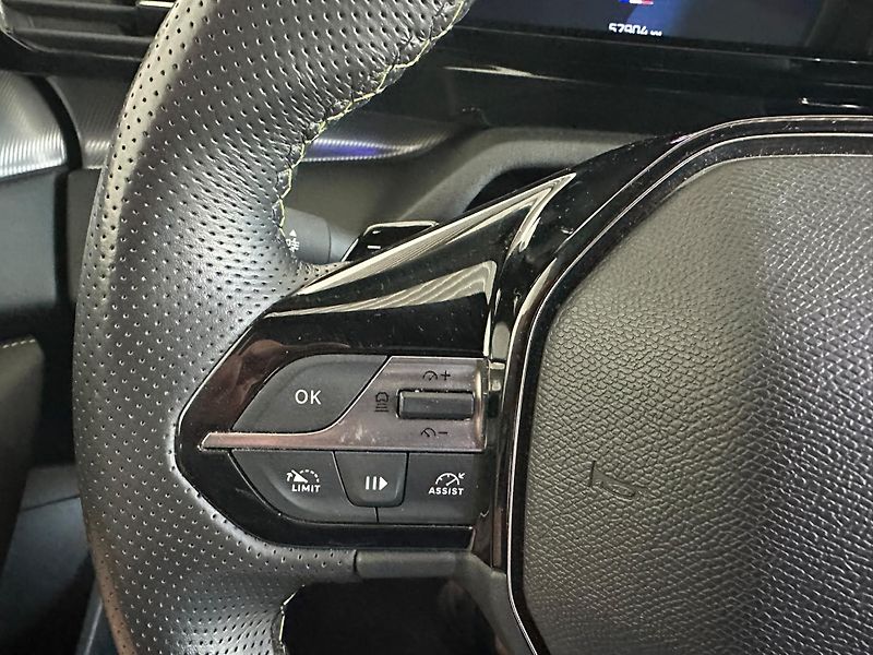 Peugeot 308 (2022) 1.5HDi,GT,ČR,DPH,1.maj. - fotka 16 z 20
