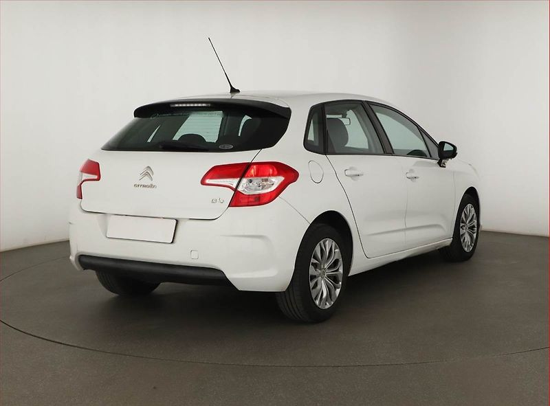 Citroën C4 (2012) 1.4 16V, ČR,1.maj, dobrý stav - fotka 5 z 12