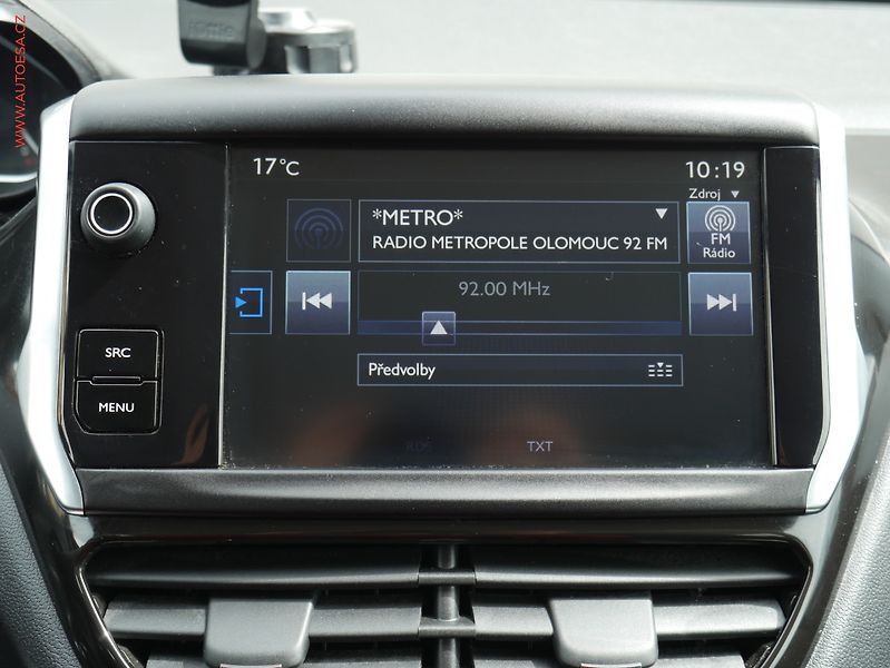Peugeot 208 (2014) 1.6i, ČR, autoAC, temp - fotka 14 z 15