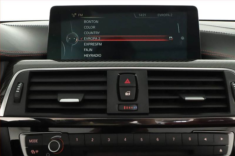 BMW M4 (2015) - fotka 9 z 20