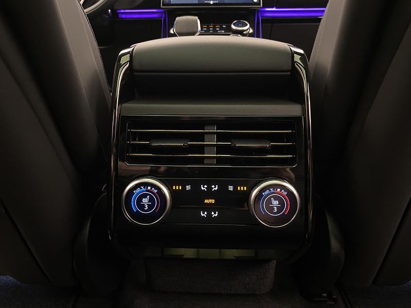Land Rover Range Rover Sport D350 AUTOBIOGRAPHY REZERVACE - fotka 31 z 57