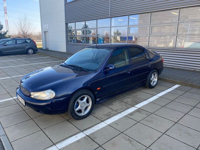 Ford Mondeo (1998) - fotka 12 z 40