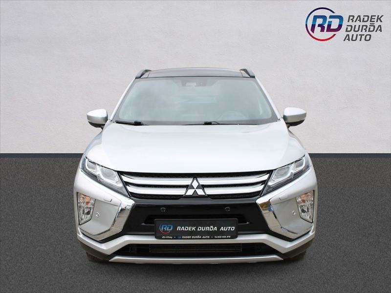 Mitsubishi Eclipse Cross 1,5 T  AUTOMAT,4x4,INSTYLE - fotka 2 z 42
