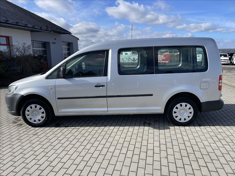 Volkswagen Caddy 1,6 TDi 75kw MAXI TAŽNÉ DPH po - fotka 27 z 31
