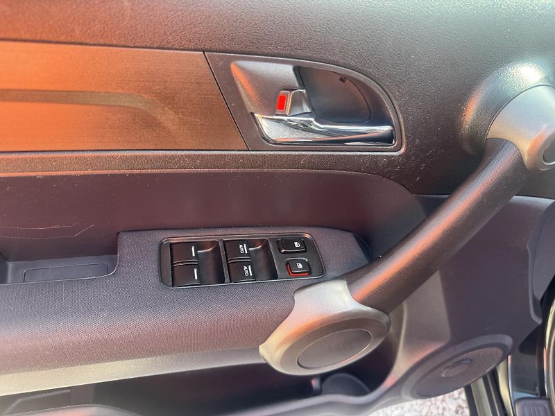 Honda CR-V (2010) 2.0i-VTEC,110KW,4x4,2SADY KOL - fotka 21 z 45