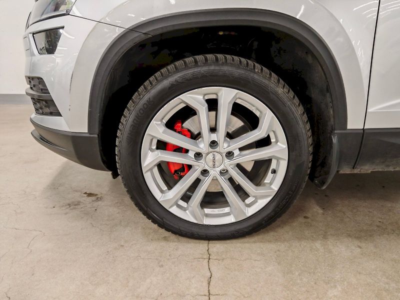Škoda Karoq (2018) 2.0 TDI 110 kW DSG 4x4 Style P - fotka 29 z 29