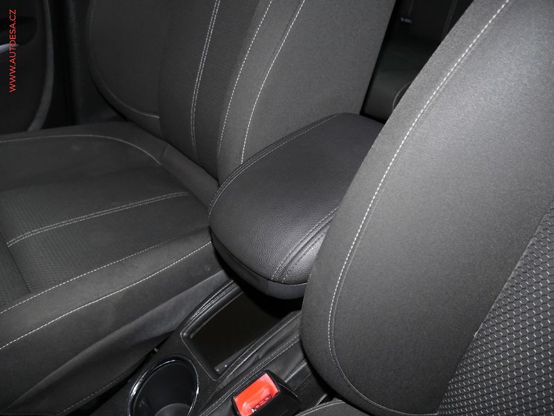 Opel Zafira (2013) 2.0 CDTI, servis.kniha - fotka 19 z 21