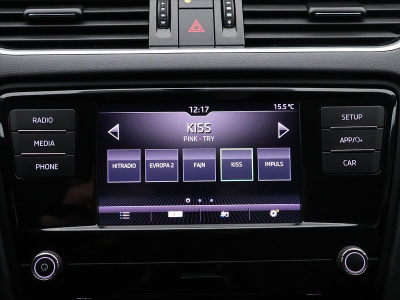 Škoda Octavia 1,0 TSI 85kW CZ Aut.Klima - fotka 17 z 28