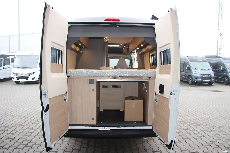Malibu (2026) Van 640 LE R výprodej  - fotka 8 z 48