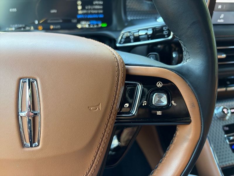 Lincoln Aviator 3,0 PHEV 4x4, - fotka 20 z 20